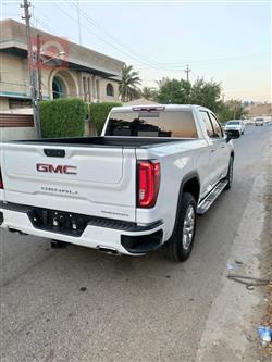 GMC Sierra